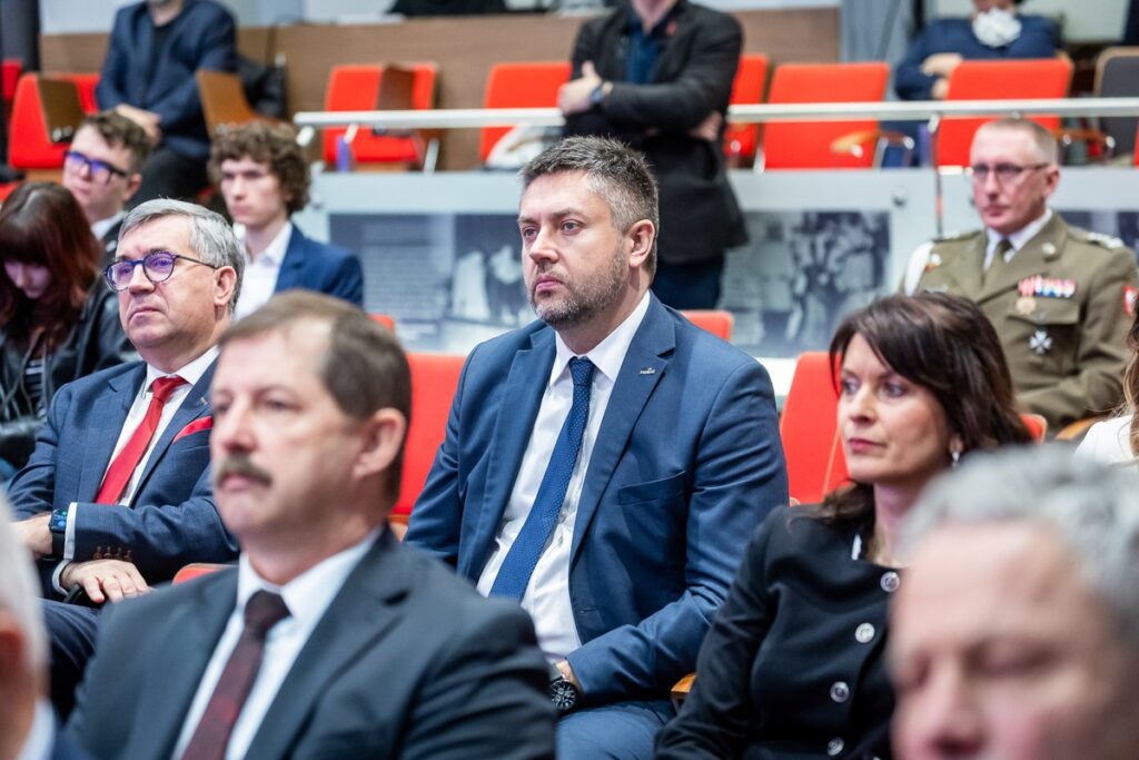 Uroczysta sesja sejmiku województwa, fot. Tomasz Czachorowski/eventphoto dla UMWKP