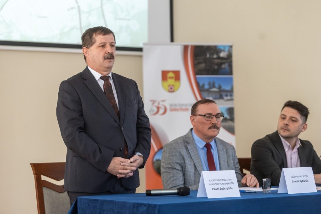 Signing of the environmental decision regarding the construction of the Rypin bypass, photo by Szymon Zdziebło / tarantoga.pl for the UMWKP