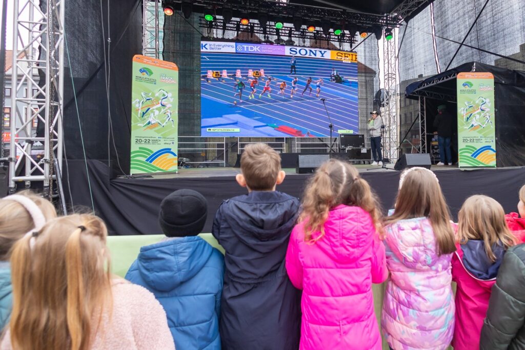 Otwarcie miasteczka kibica, fot. Mikołaj Kuras dla UMWKP