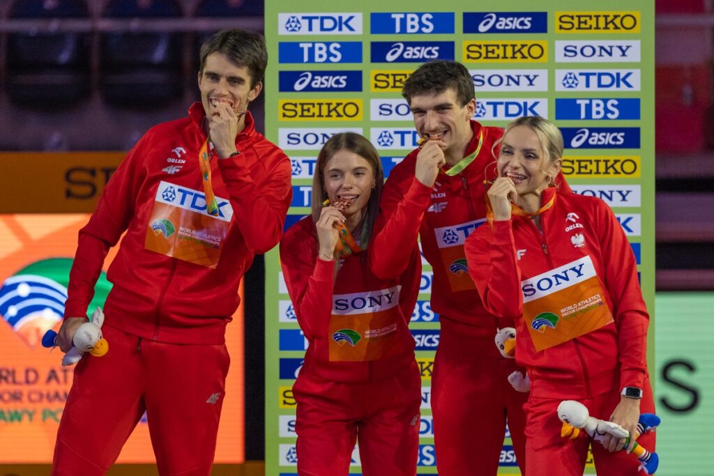 Brązowi medaliści HMŚ Kujawy Pomorze 26 w sztafecie mieszanej, fot. Mikołaj Kuras dla UMWKP