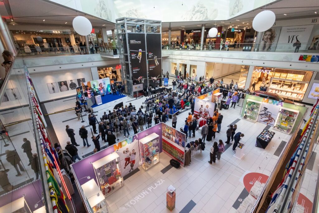 Przekazanie eksponatów do MOWA, fot. Mikołaj Kuras dla UMWKP