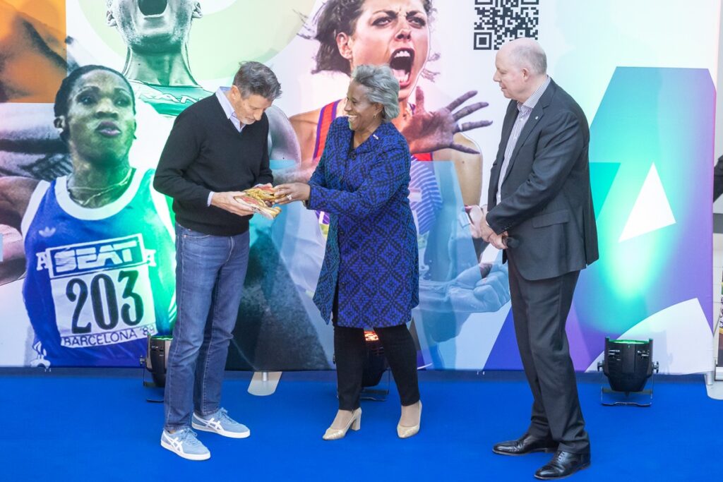 Przekazanie eksponatów do MOWA, fot. Mikołaj Kuras dla UMWKP