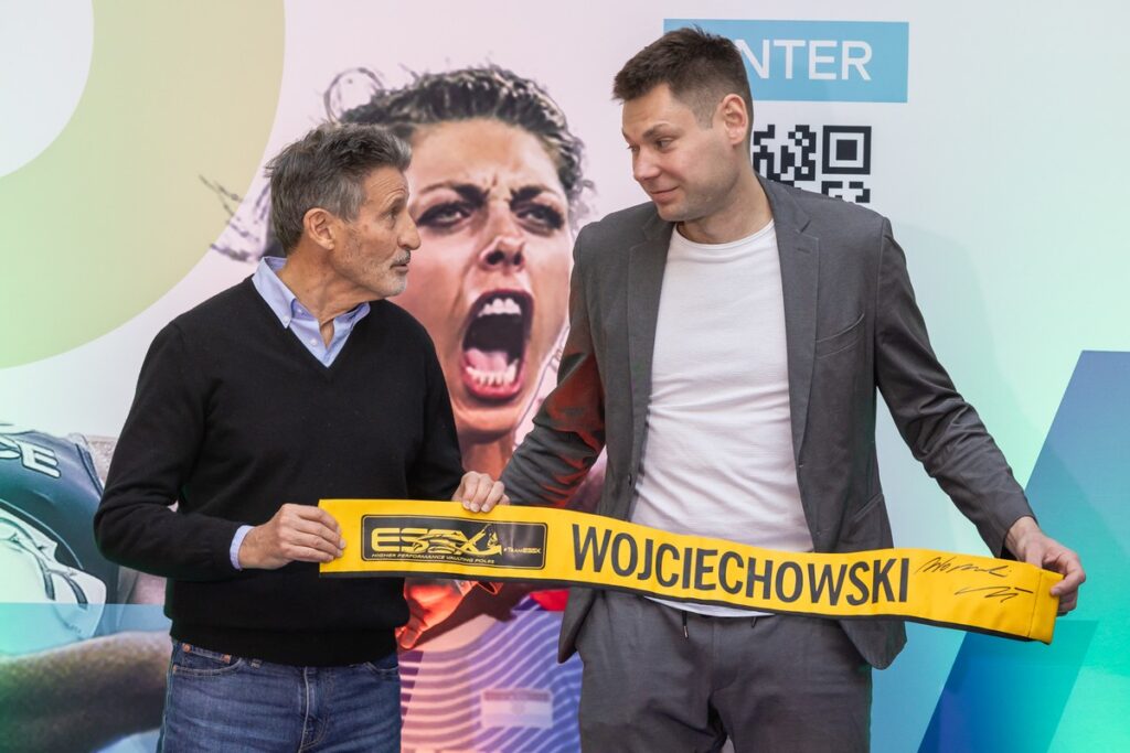 Przekazanie eksponatów do MOWA, fot. Mikołaj Kuras dla UMWKP