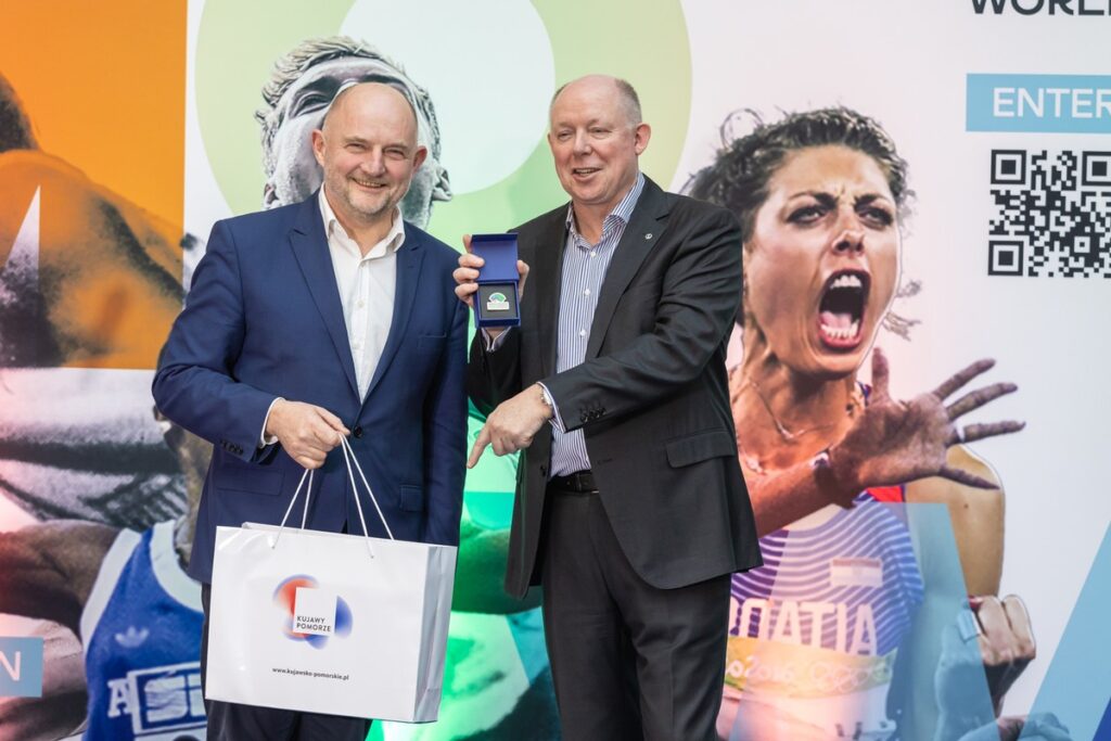 Przekazanie eksponatów do MOWA, fot. Mikołaj Kuras dla UMWKP