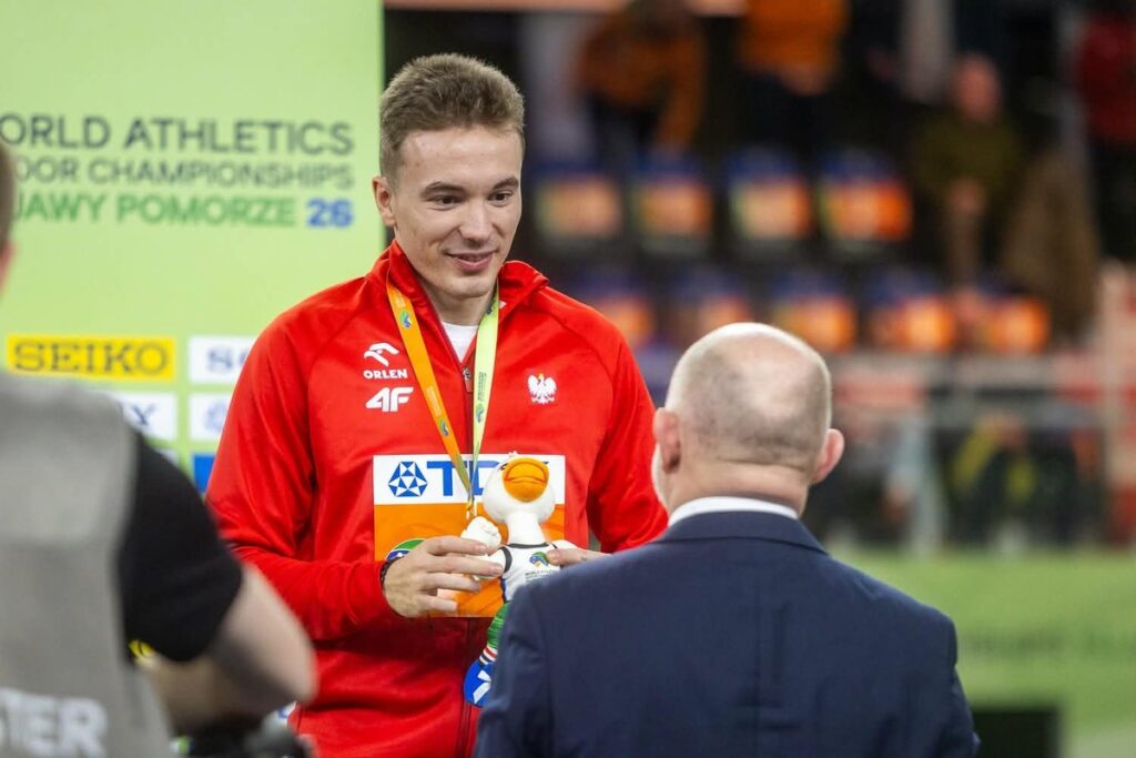 Ceremonia medalowa przed popołudniową sesją HMŚ Kujawy Pomorze 26, 22 marca, fot. Szymon Zdzieło/tarantoga.pl dla UMWKP