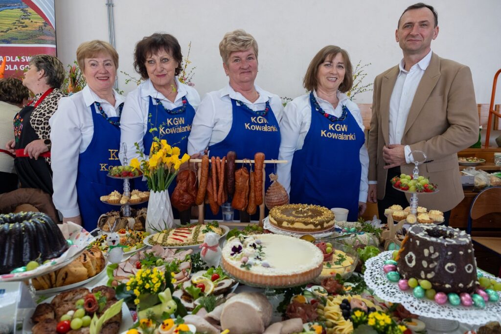 Powiatowa wystawa „Stoły Wielkanocne na Kujawach” w Cypriance, powiat włocławski, fot. Mikołaj Kuras dla UMWKP