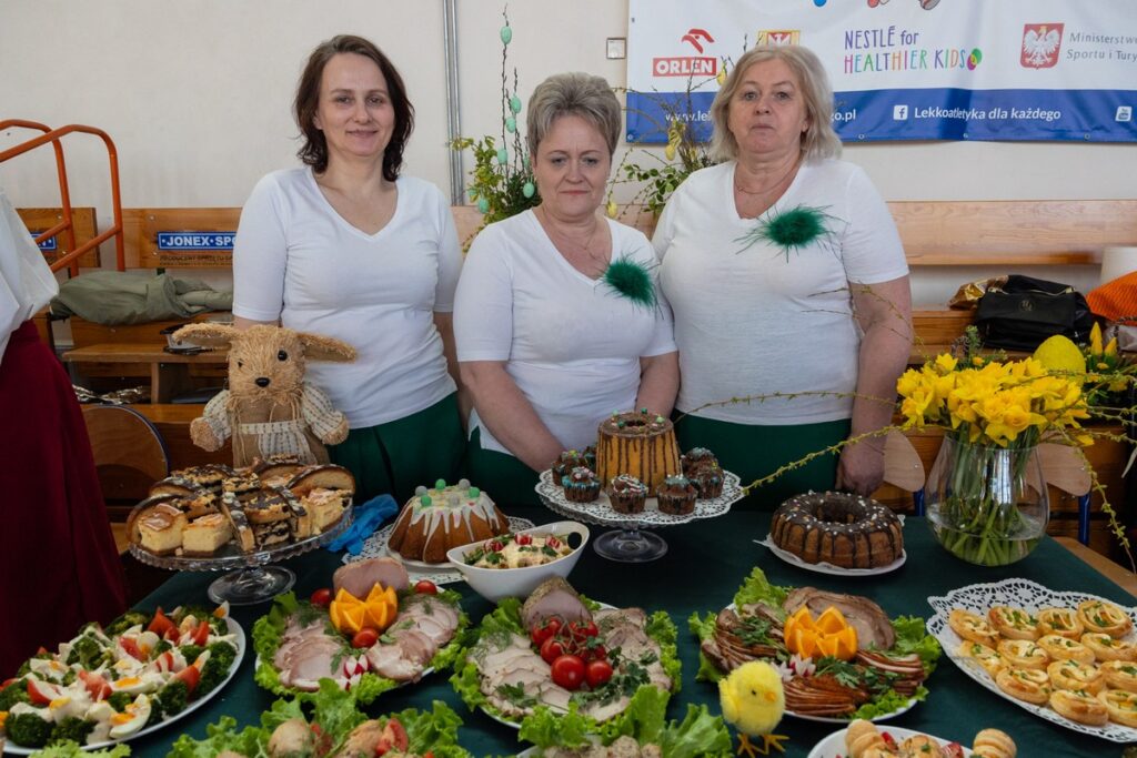 Powiatowa wystawa „Stoły Wielkanocne na Kujawach” w Cypriance, powiat włocławski, fot. Mikołaj Kuras dla UMWKP