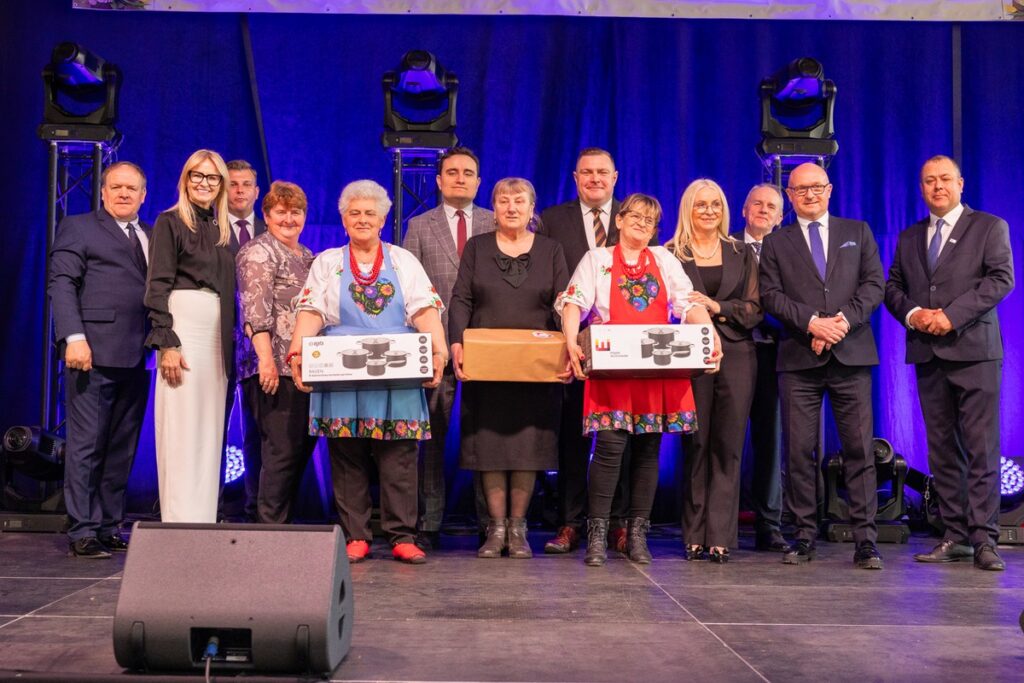 Powiatowa wystawa „Stoły Wielkanocne na Kujawach” w Cypriance, powiat włocławski, fot. Mikołaj Kuras dla UMWKP