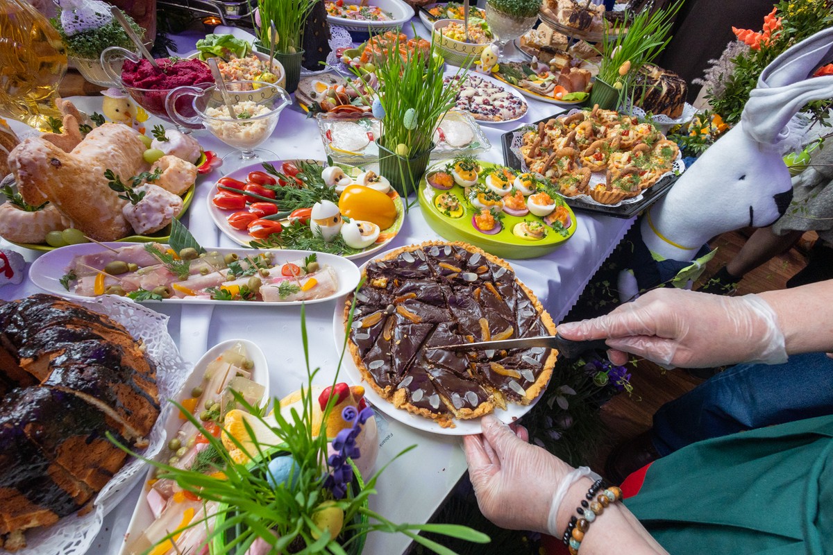 Powiatowa wystawa „Stoły Wielkanocne na Kujawach” w Cypriance, powiat włocławski, fot. Mikołaj Kuras dla UMWKP