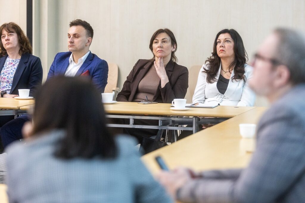 Spotkanie w sprawie udziału w KPTS, fot. Szymon Zdziebło/tarantoga dla UMWKP