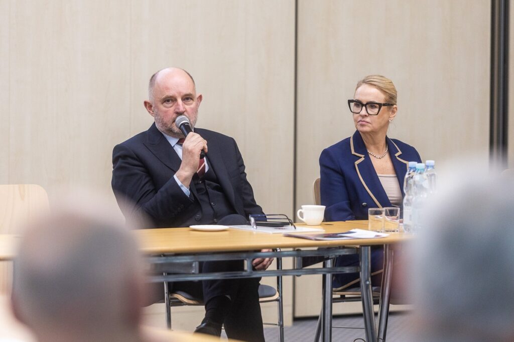 Spotkanie w sprawie udziału w KPTS, fot. Szymon Zdziebło/tarantoga dla UMWKP