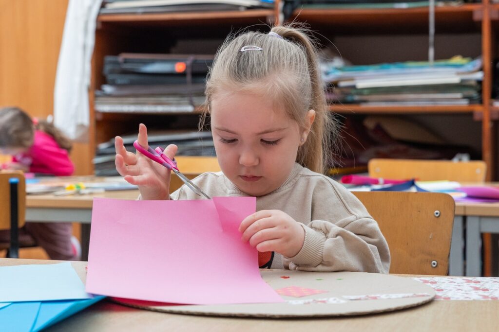 Warsztaty plastyczne w Galerii i Ośrodku Plastycznej Twórczości Dziecka w Toruniu, fot. Mikołaj Kuras dla UMWKP