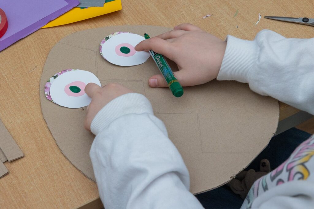 Warsztaty plastyczne w Galerii i Ośrodku Plastycznej Twórczości Dziecka w Toruniu, fot. Mikołaj Kuras dla UMWKP