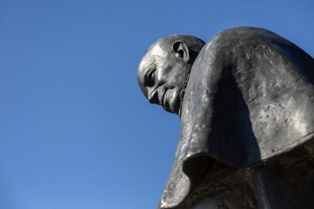 Obchody 21. rocznicy śmierci Jana Pawła II, fot. Szymon Zdziebło/tarantoga.pl dla UMWKP