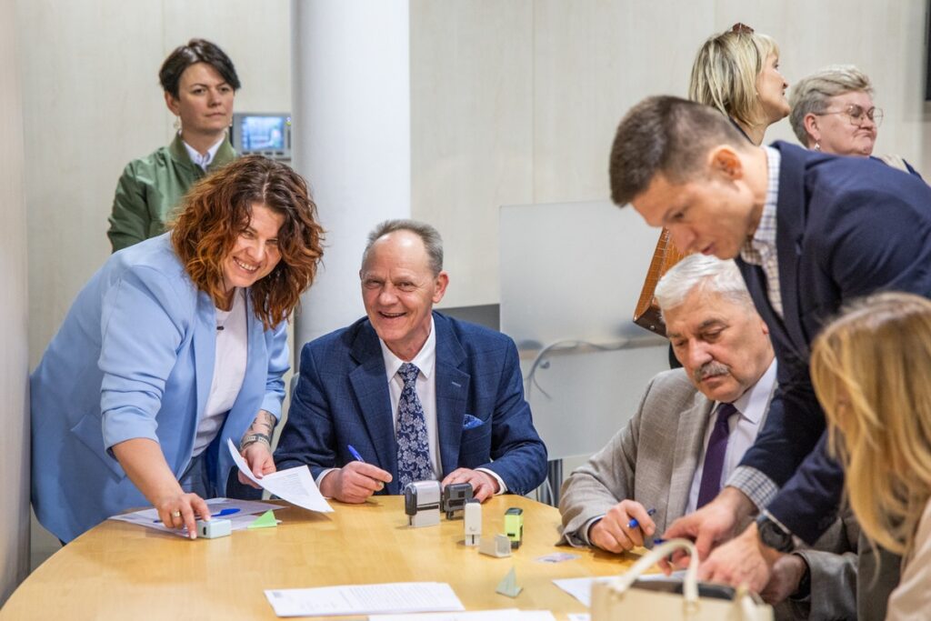 Pierwsze 13 umów naszym segmencie PS WPR 2023-2027, fot. Andrzej Goiński/UMWKP