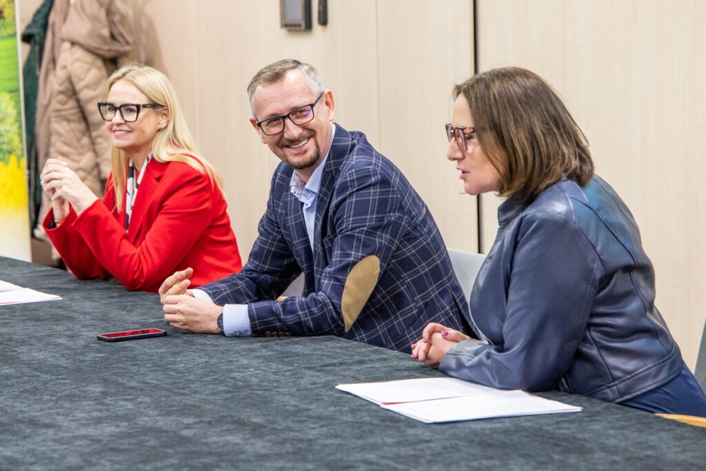 Pierwsze 13 umów naszym segmencie PS WPR 2023-2027, fot. Andrzej Goiński/UMWKP