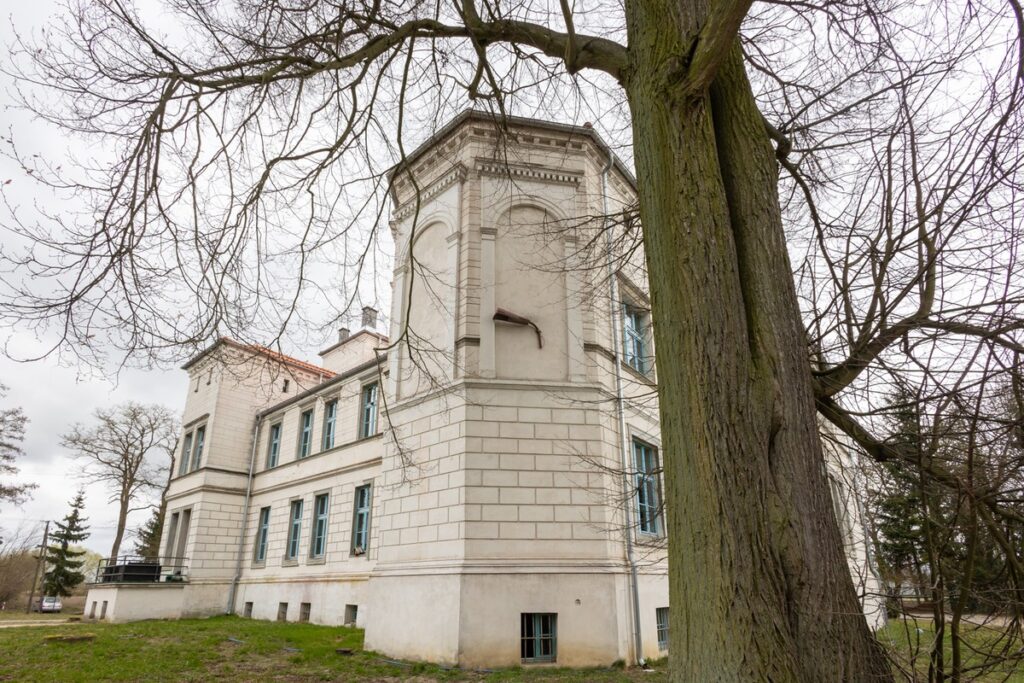 Pałac w Wybczu (powiat toruński), fot. Mikołaj Kuras dla UMWKP