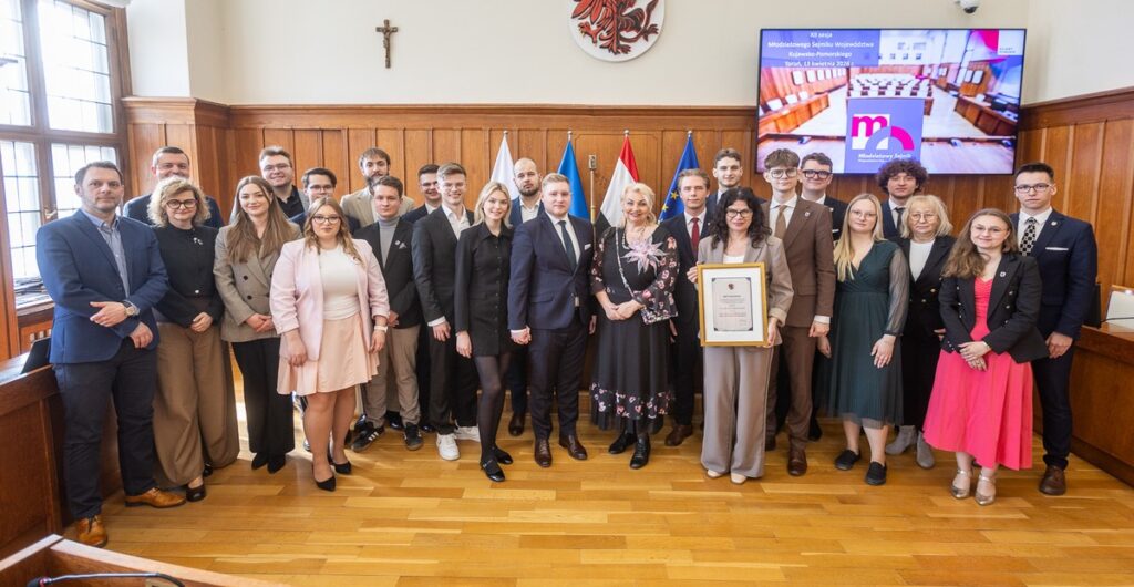 Final session of the 2nd term of the Youth Regional Parliament, photo by Szymon Zdziebło / tarantoga for UMWKP