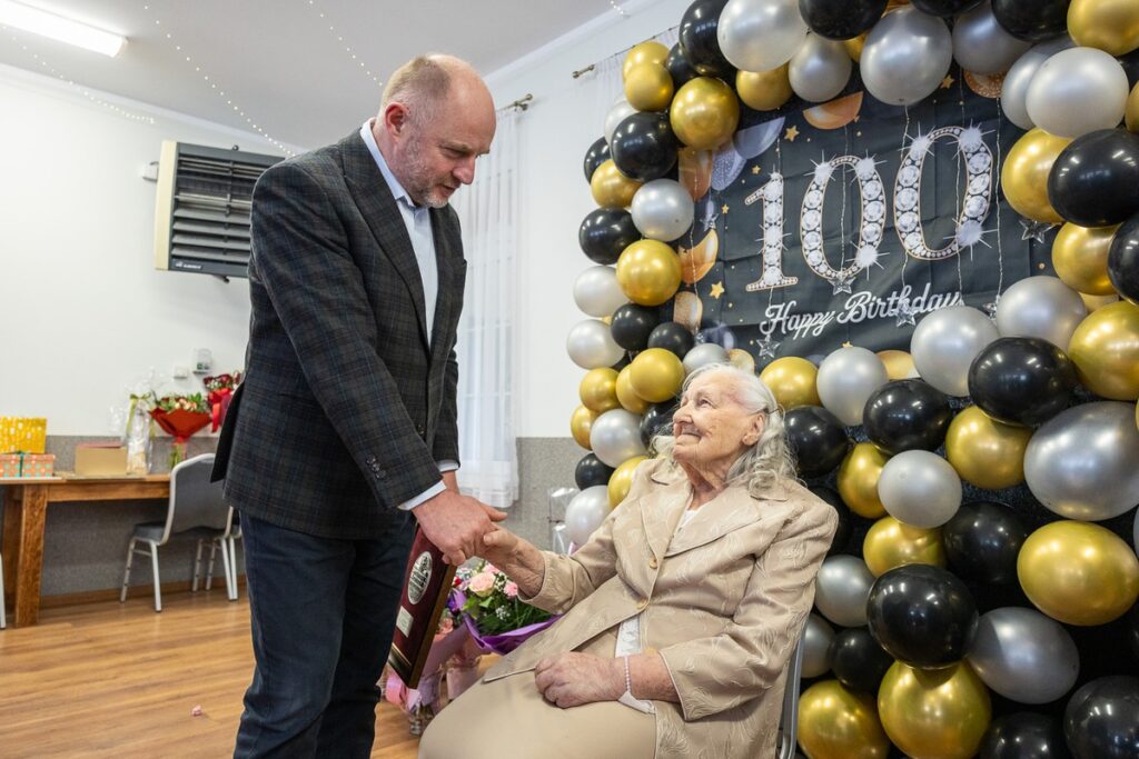 The 100th birthday of Ms. Zofia Gajewska, photo by Szymon Zdziebło / Tarantoga for UMWKP
