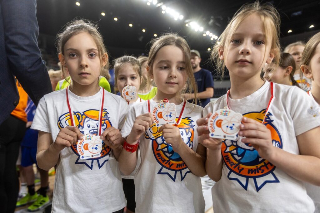 Turniej sportowy „Biały Miś”, fot. Szymon Zdziebło/tarantoga dla UMWKP
