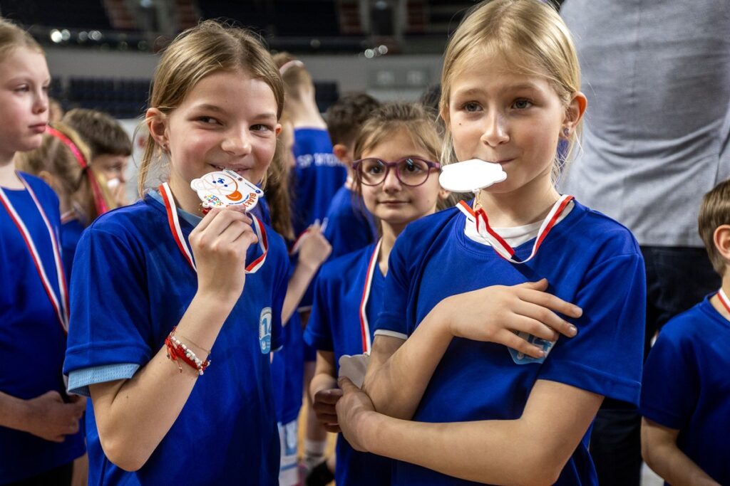Turniej sportowy „Biały Miś”, fot. Szymon Zdziebło/tarantoga dla UMWKP