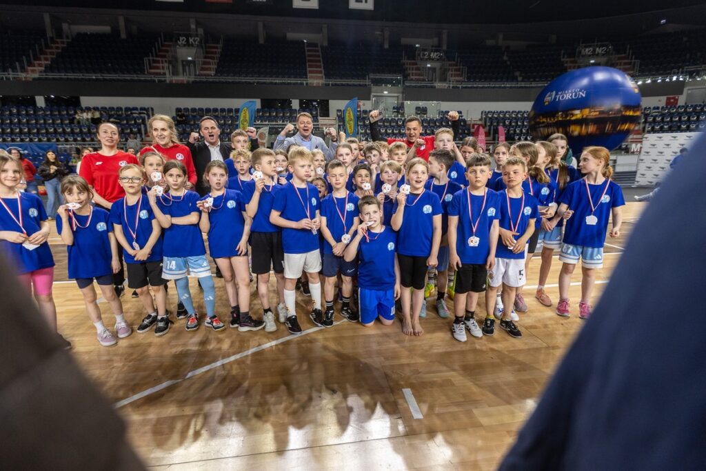 Turniej sportowy „Biały Miś”, fot. Szymon Zdziebło/tarantoga dla UMWKP