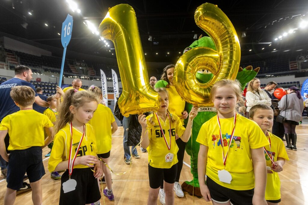 Turniej sportowy „Biały Miś”, fot. Szymon Zdziebło/tarantoga dla UMWKP