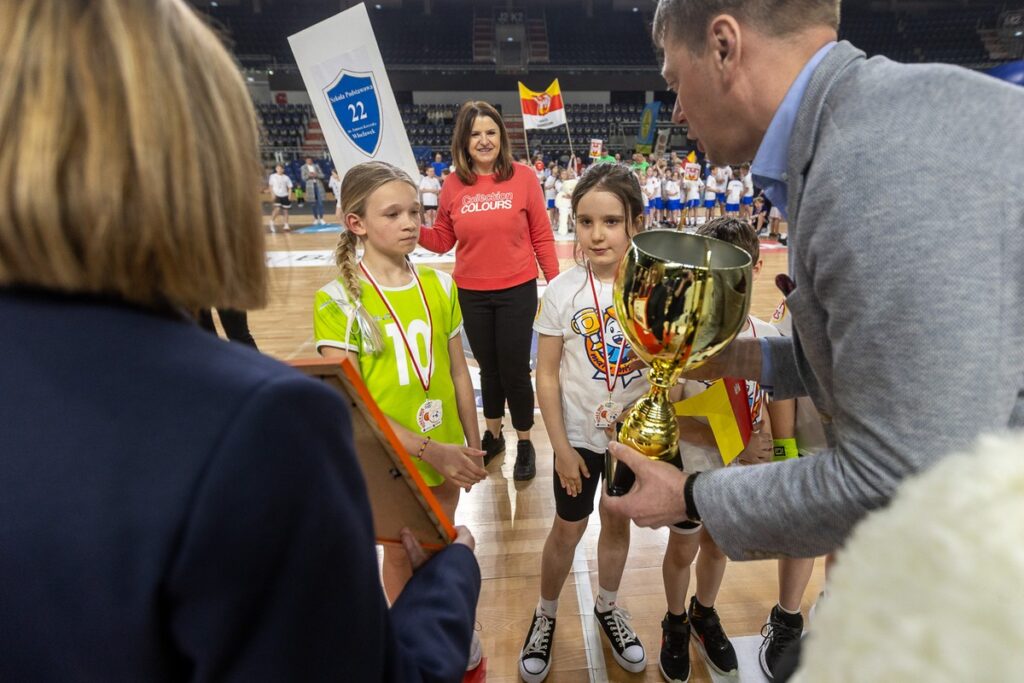 Turniej sportowy „Biały Miś”, fot. Szymon Zdziebło/tarantoga dla UMWKP