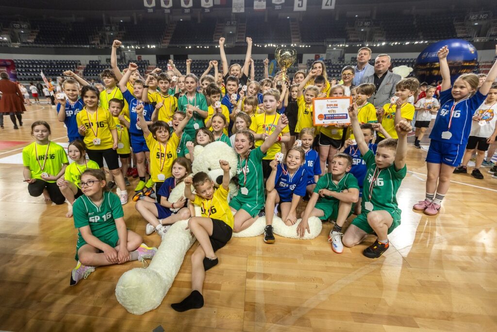 Turniej sportowy „Biały Miś”, fot. Szymon Zdziebło/tarantoga dla UMWKP