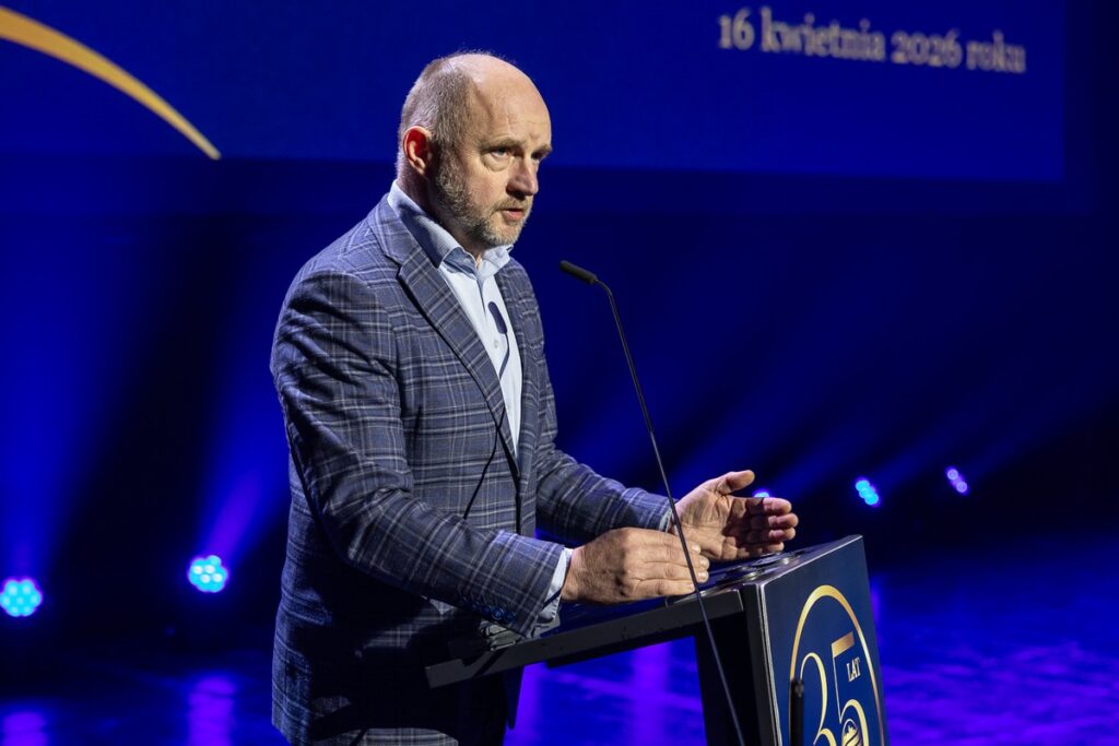 Gala z okazji 35-lecia samorządu pielęgniarek i położnych, Toruń, Jordanki, fot. Szymon Zdziebło/tarantoga dla UMWKP