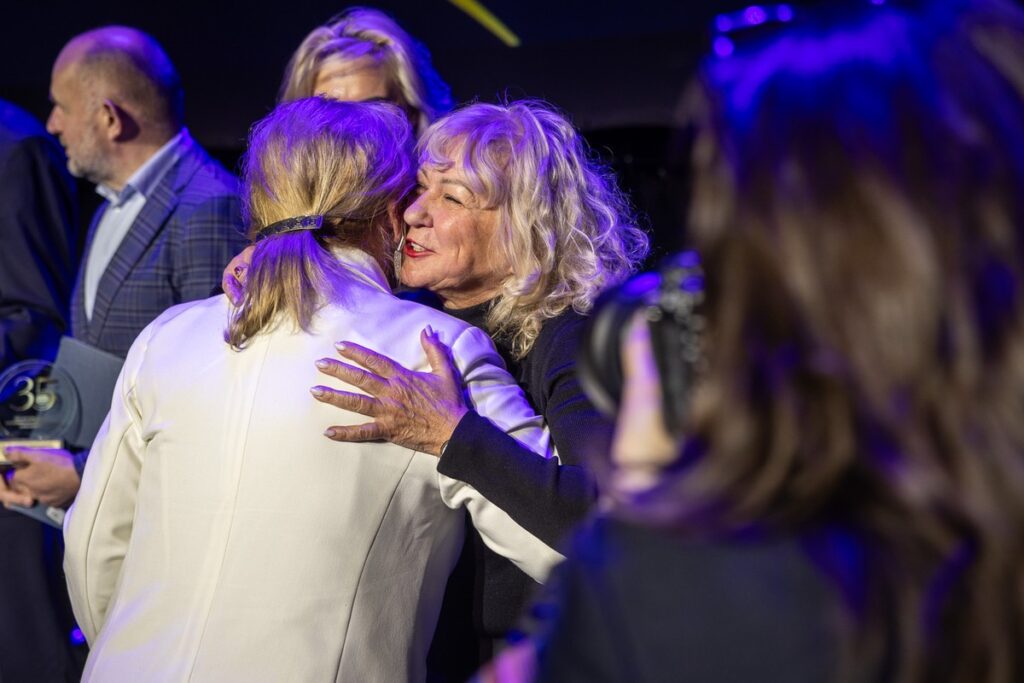 Gala z okazji 35-lecia samorządu pielęgniarek i położnych, Toruń, Jordanki, fot. Szymon Zdziebło/tarantoga dla UMWKP