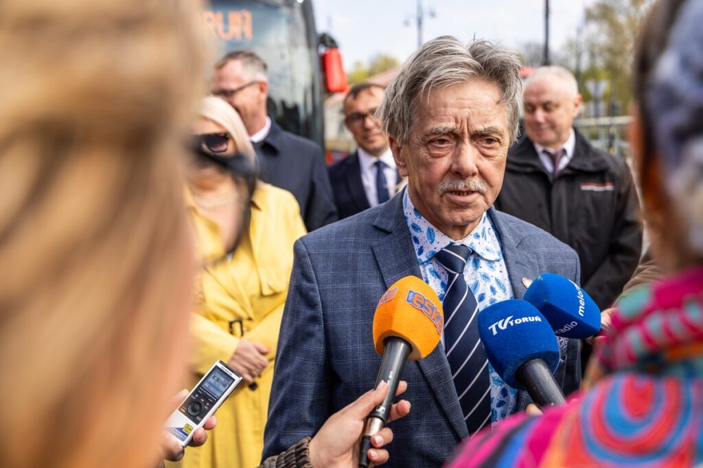 Odbiór nowych autobusów Kujawsko-Pomorskiego Transportu Samochodowego, fot. Andrzej Goiński/UMWKP