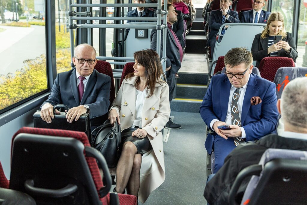 Odbiór nowych autobusów Kujawsko-Pomorskiego Transportu Samochodowego, fot. Andrzej Goiński/UMWKP