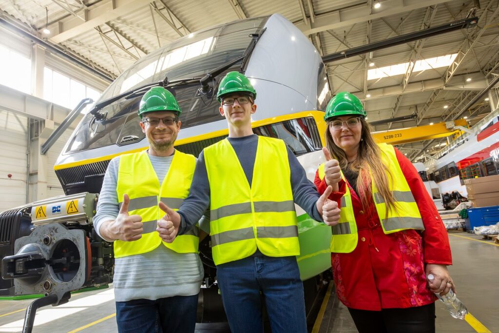 Dzień otwarty w PESA na Jubileusz 25-lecia, Eskapada, fot. Tomasz Czachorowski/eventphoto.ocm.pl dla UMWKP