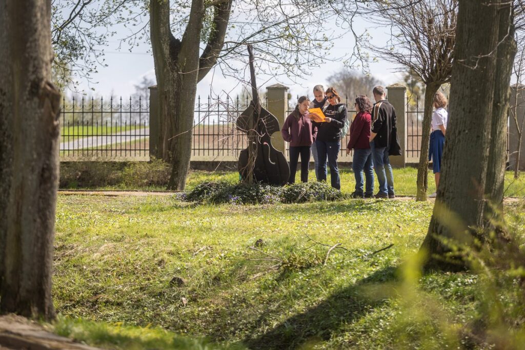 Ośrodek Chopinowski w Szafarni „Śladami Chopina”, Eskapada, fot. Szymon Zdziebło/tarantoga.pl dla UMWKP