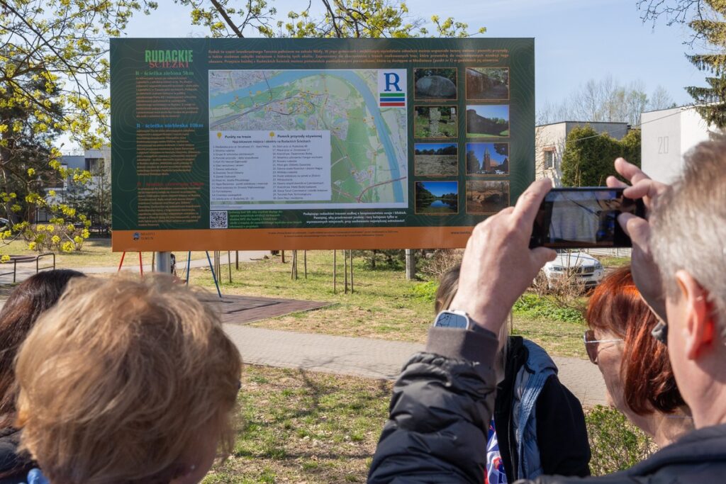 Poznaj Rudackie Ścieżki - rajd rowerowy, Eskapada, fot. Mikołaj Kuras dla UMWKP