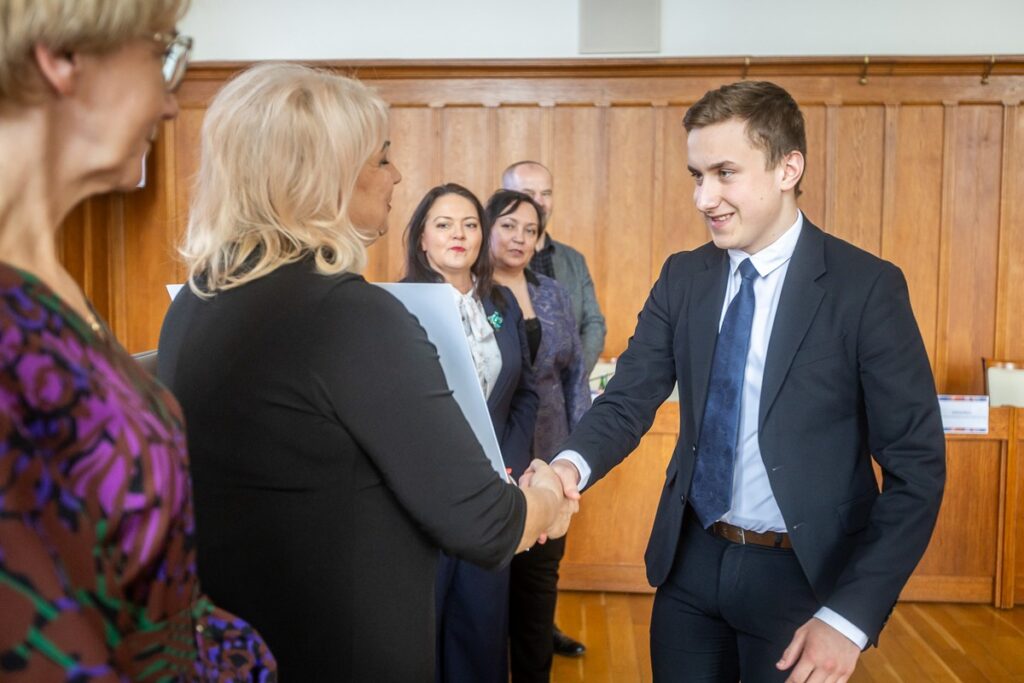 Regional Knowledge Competition on Local Government. Photo: Szymon Zdziebło / tarantoga.pl for UMWKP