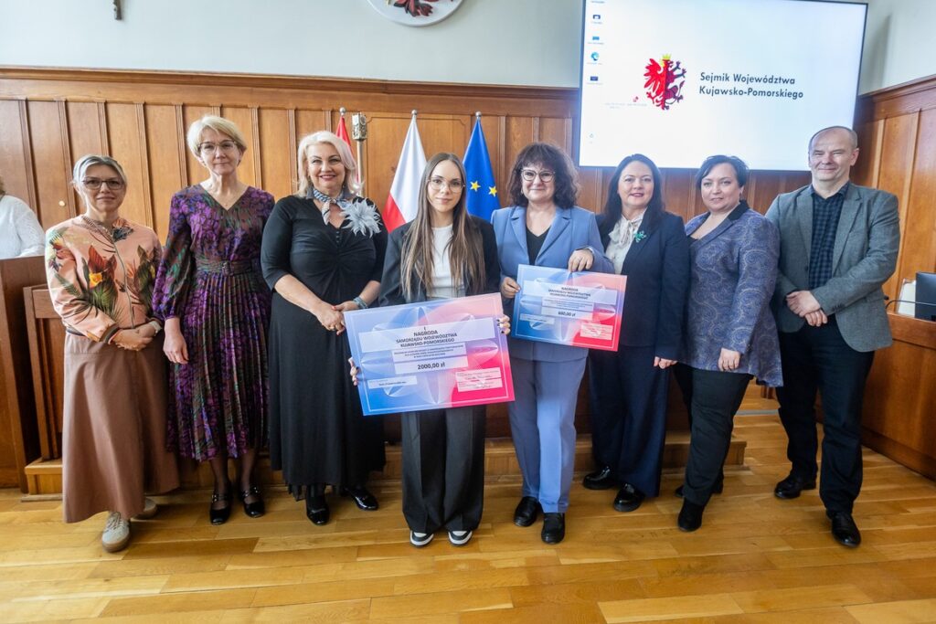 Regional Knowledge Competition on Local Government. Photo: Szymon Zdziebło / tarantoga.pl for UMWKP