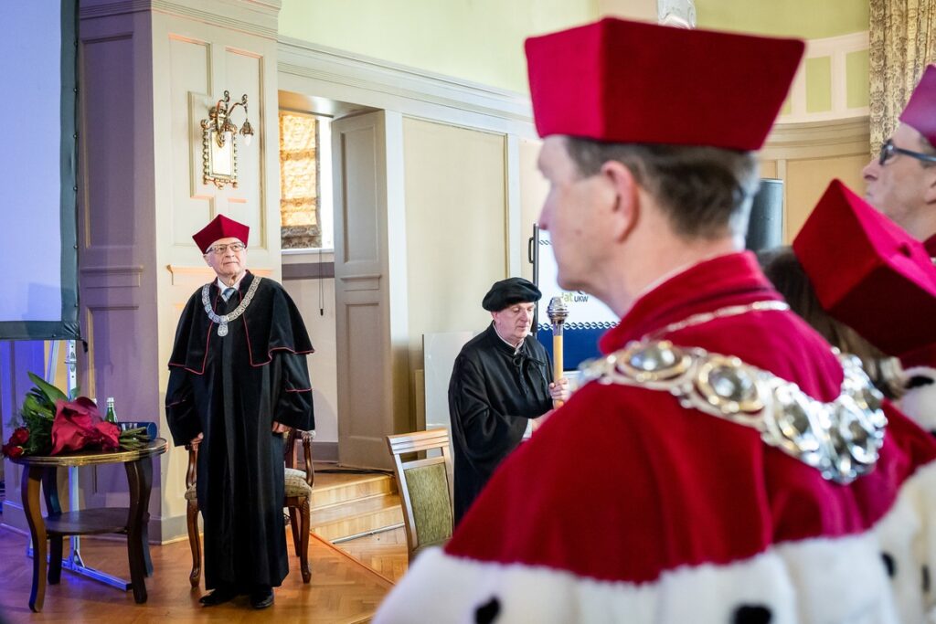 Honorary doctorate awarded to Professor Józef Kubik. Photo: Tomasz Czachorowski / eventphoto.com.pl for UMWKP