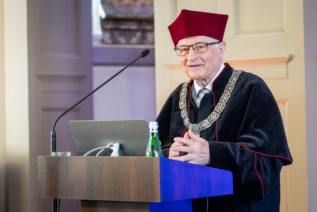 Honorary doctorate awarded to Professor Józef Kubik. Photo: Tomasz Czachorowski / eventphoto.com.pl for UMWKP