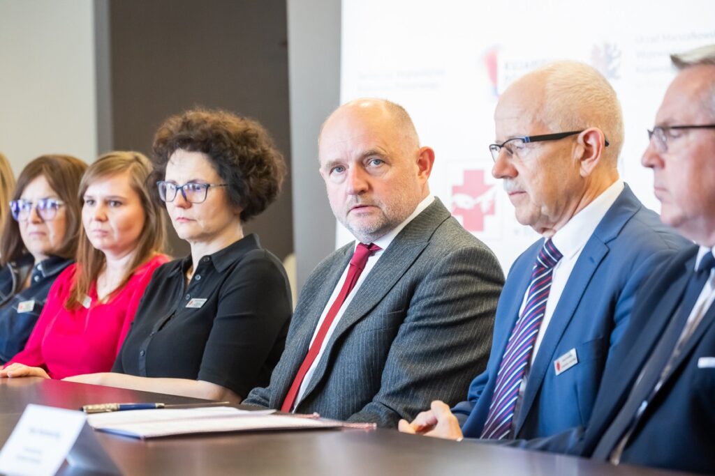 Agreement signed for the financing of the expansion and modernization of the main complex of the Oncology Center. Photo: Tomasz Czachorowski / eventphoto for UMWKP