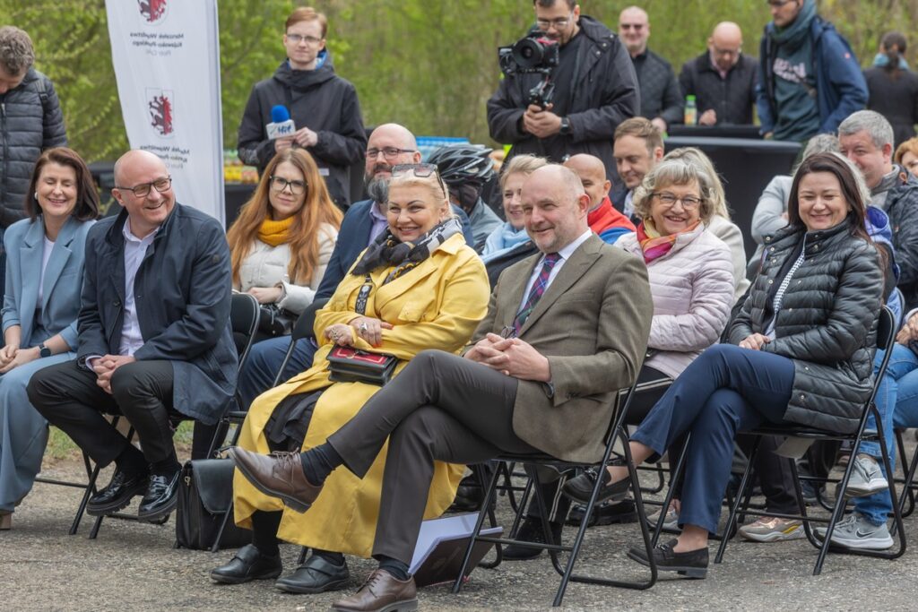Meeting at the pool complex in Ciechocinek, photo: Mikołaj Kuras / UMWKP