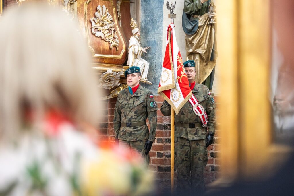 Wojewódzkie obchody Święta Narodowego Trzeciego Maja, Toruń, fot. Szymon Zdziebło/tarantoga dla UMWKP