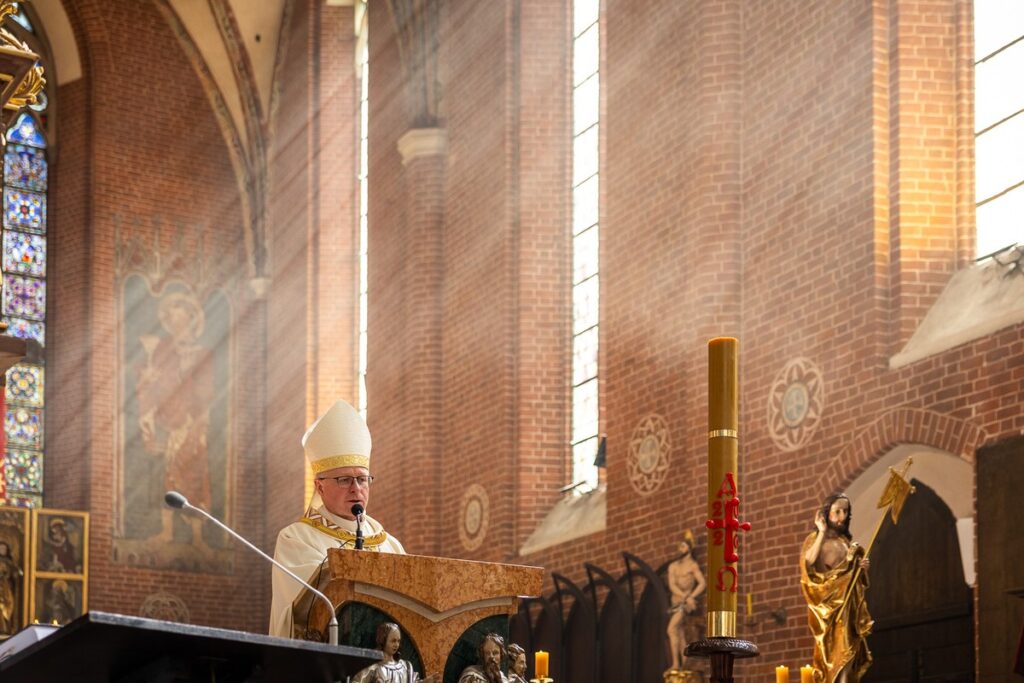 Wojewódzkie obchody Święta Narodowego Trzeciego Maja, Toruń, fot. Szymon Zdziebło/tarantoga dla UMWKP