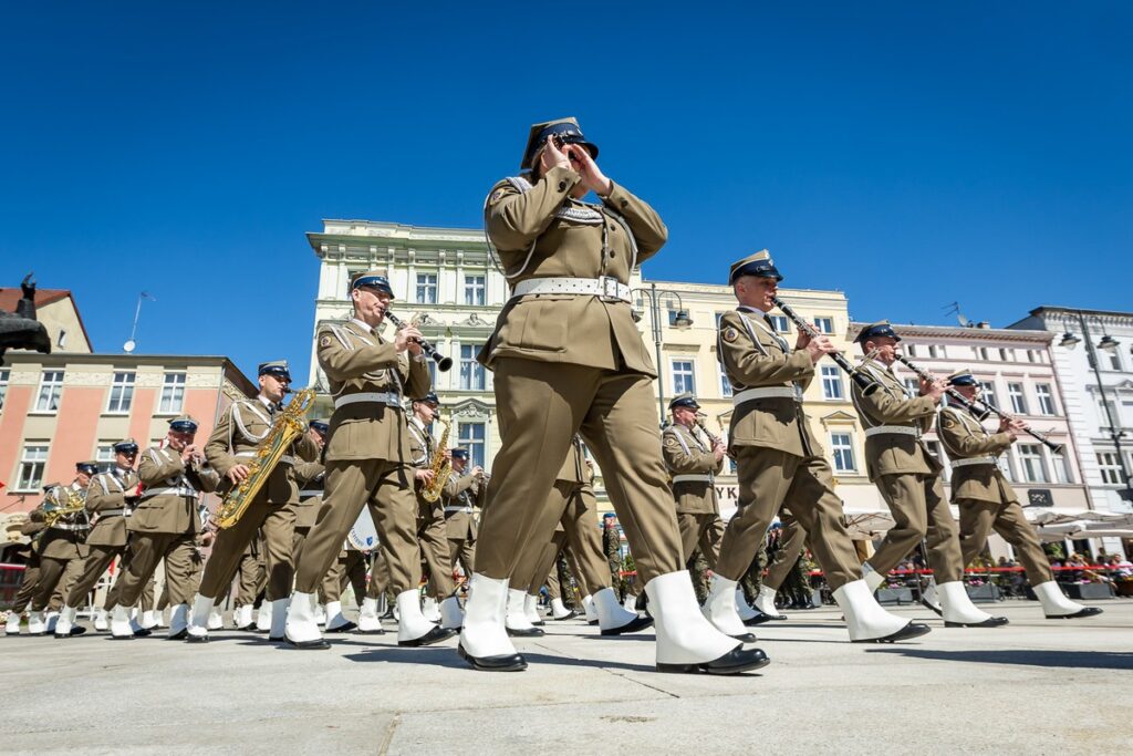 Wojewódzkie obchody Dnia Flagi, Bydgoszcz, fot. Tomasz Czachorowski/eventphoto dla UMWKP