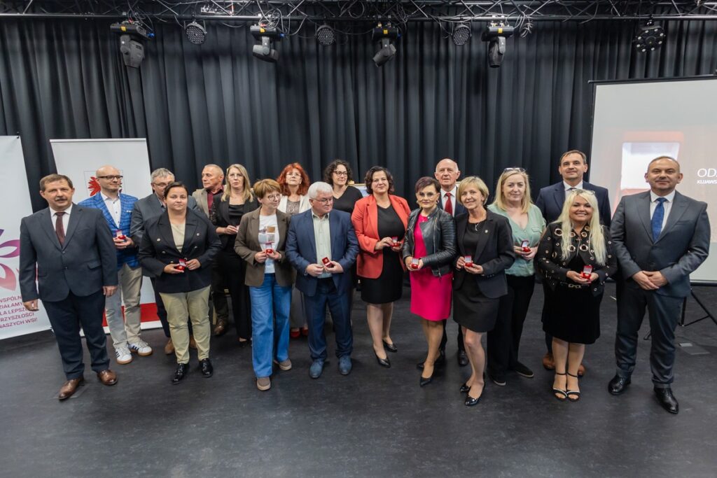 Presentation of honorary badges to village heads from Grudziądz County, photo by Mikołaj Kuras for the UMWKP