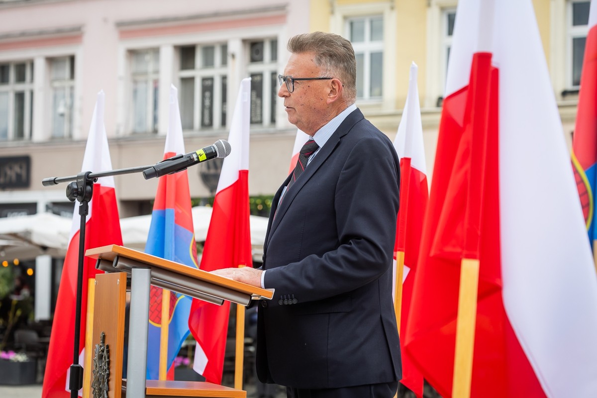 Obchody Narodowego Dnia Zwycięstwa w Bydgoszczy, fot. Tomasz Czachorowski/eventphoto.com.pl dla UMWKP