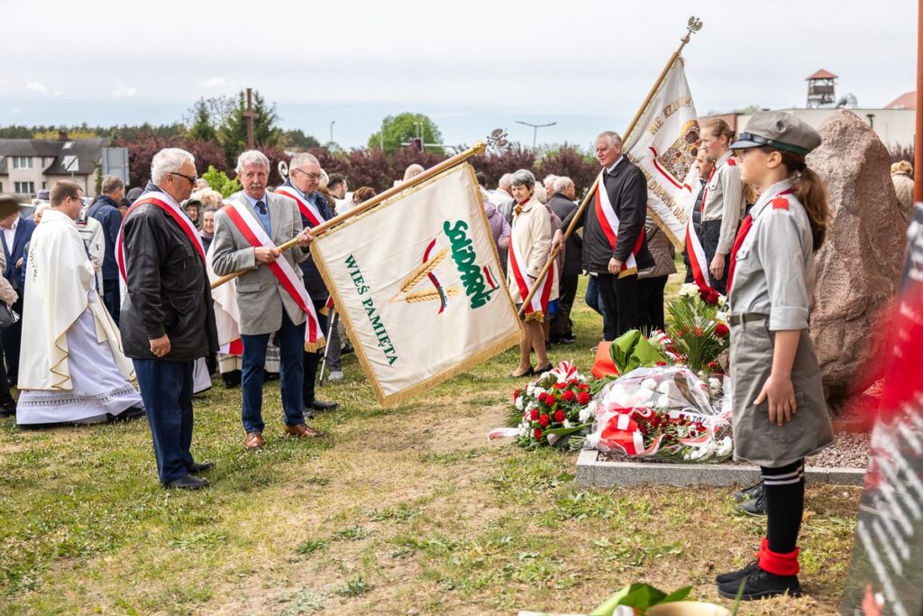 Obchody 45. Rocznicy rejestracji NSZZ RI Solidarność, fot. Szymon Zdziebło/tarantoga.pl dla UMWKP