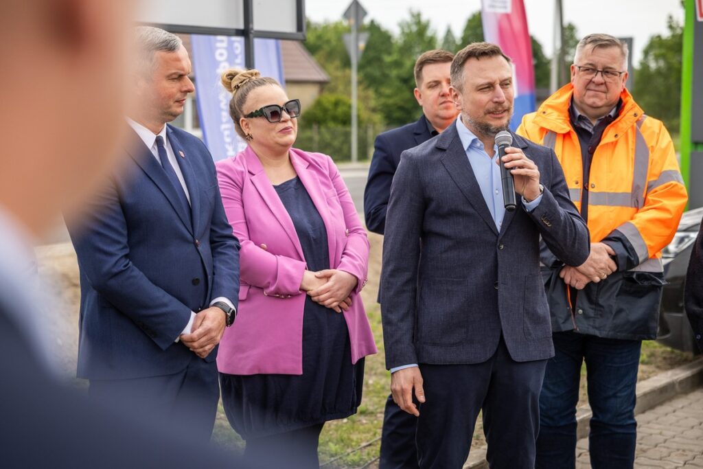 Opening of the Roundabout in Broniewice in Inowrocław County, photo by Szymon Zdziebło/tarantoga.pl for UMWKP