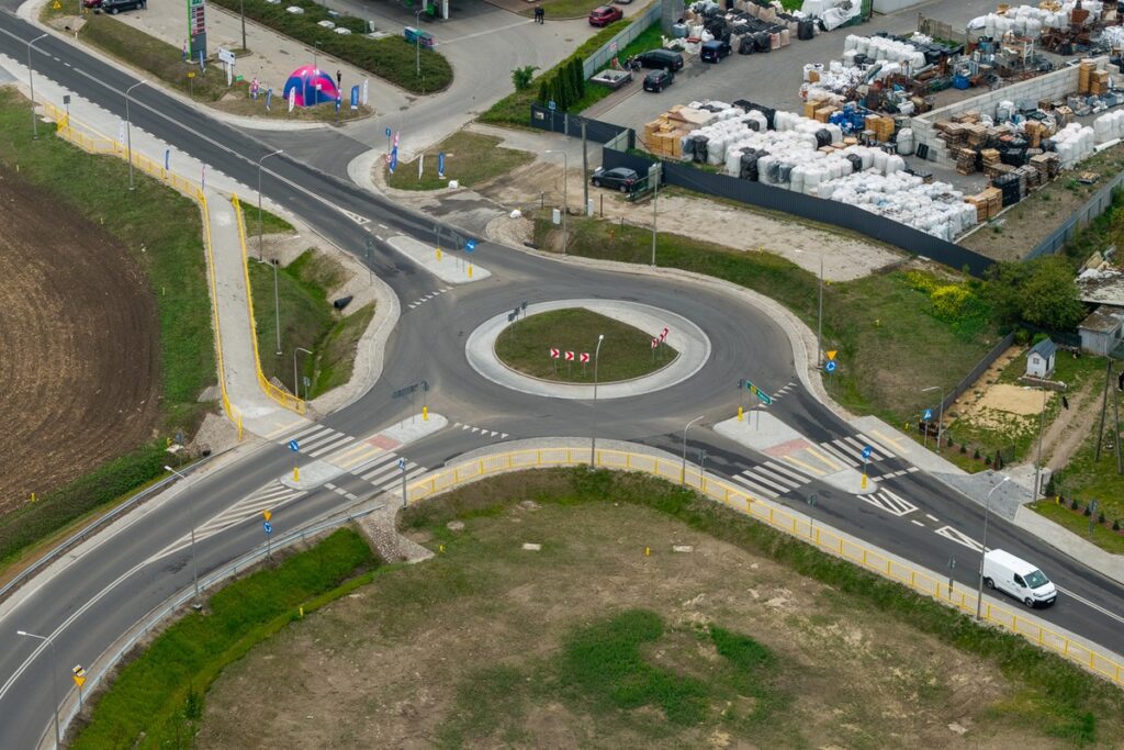Opening of the Roundabout in Broniewice in Inowrocław County, photo by Szymon Zdziebło/tarantoga.pl for UMWKP